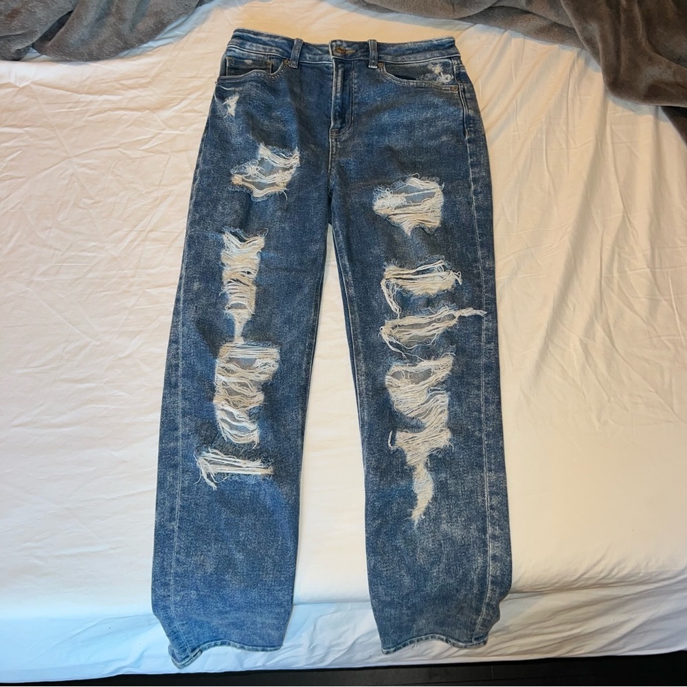 AE Mom Jean with Rips - Picture 2 of 6